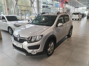 Хэтчбек Renault Sandero 2017 года, 1200000 рублей, Орёл