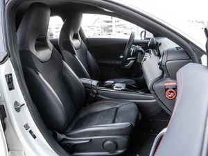 Седан Mercedes-benz CLA-класс 2019 года, 3750000 рублей, Краснодар