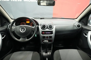 Хэтчбек Renault Sandero 2012 года, 750000 рублей, Курск