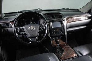 Седан Toyota Camry 2014 года, 1779000 рублей, Сургут