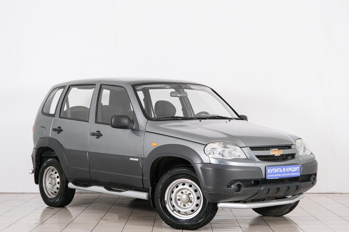 Внедорожник Chevrolet Niva 2011 года, 749000 рублей, Красноярск