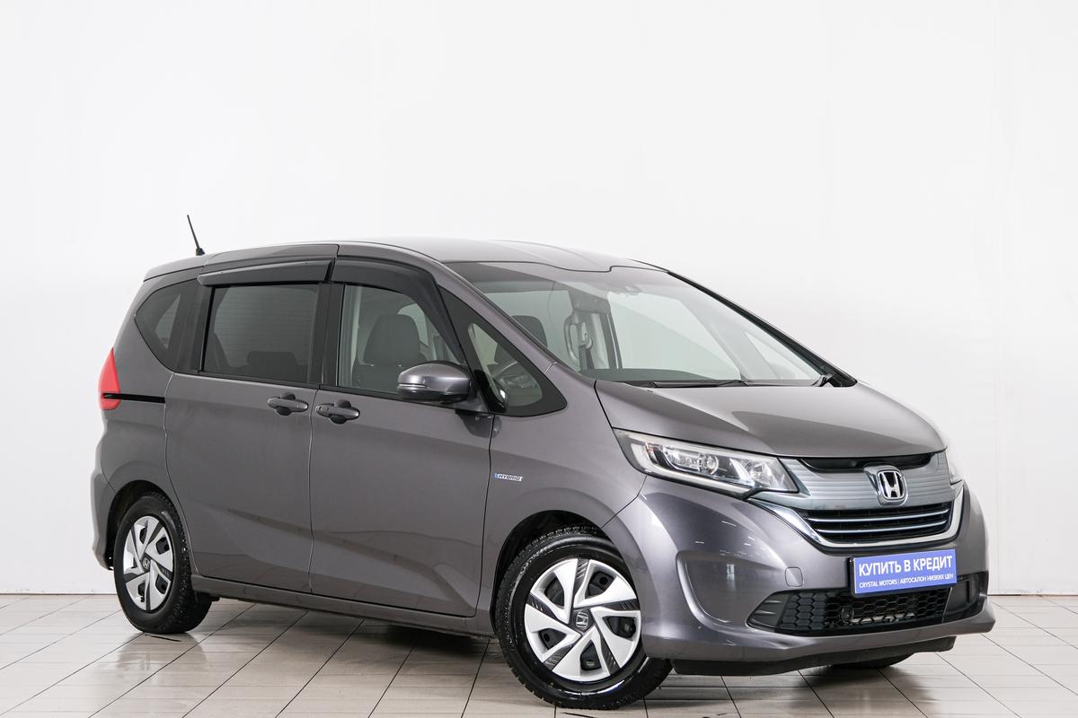 Минивэн Honda Freed 2019 года, 1589000 рублей, Красноярск