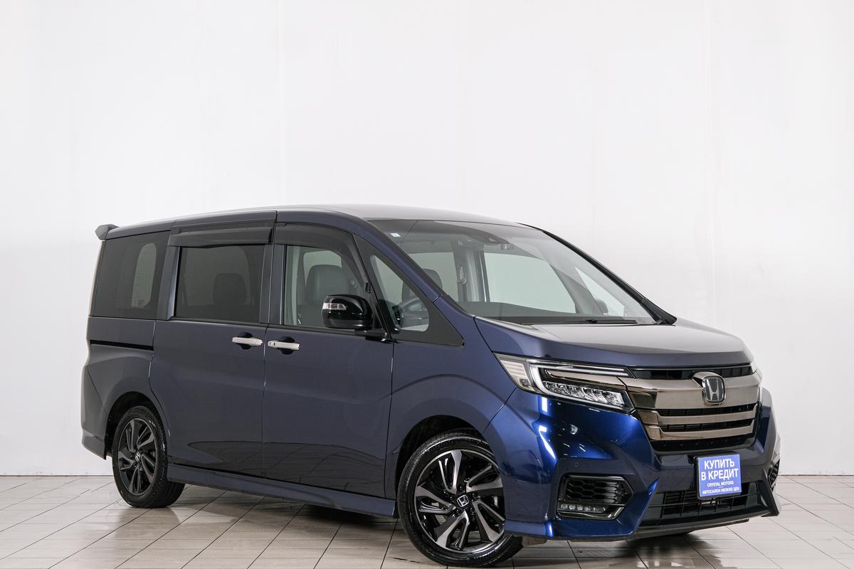 Минивэн Honda Stepwgn Spada 2021 года, 2939000 рублей, Красноярск