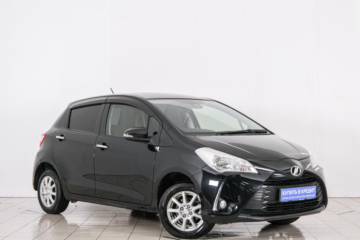 Хетчбэк Toyota Vitz 2017 года, 829000 рублей, Красноярск