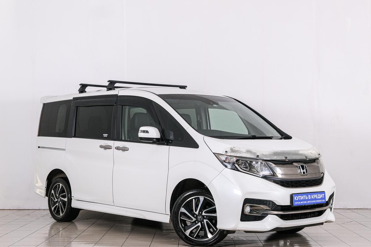 Минивэн Honda Stepwgn Spada 2015 года, 1989000 рублей, Красноярск