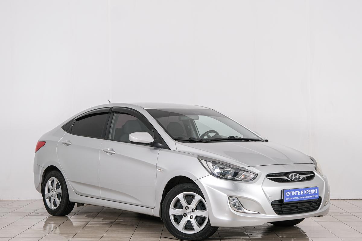 Седан Hyundai Solaris 2012 года, 829000 рублей, Красноярск