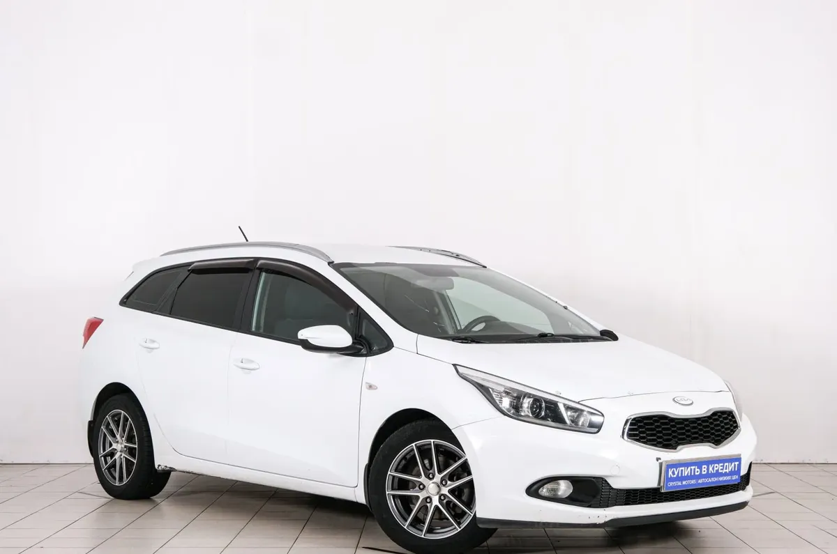 Хетчбэк Kia Ceed 2013 года, 949000 рублей, Красноярск