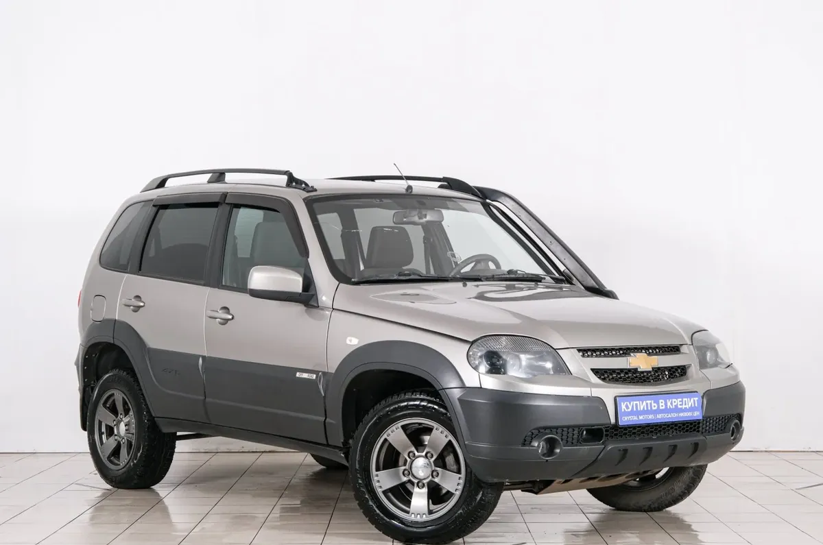 Внедорожник Chevrolet Niva 2018 года, 789000 рублей, Красноярск