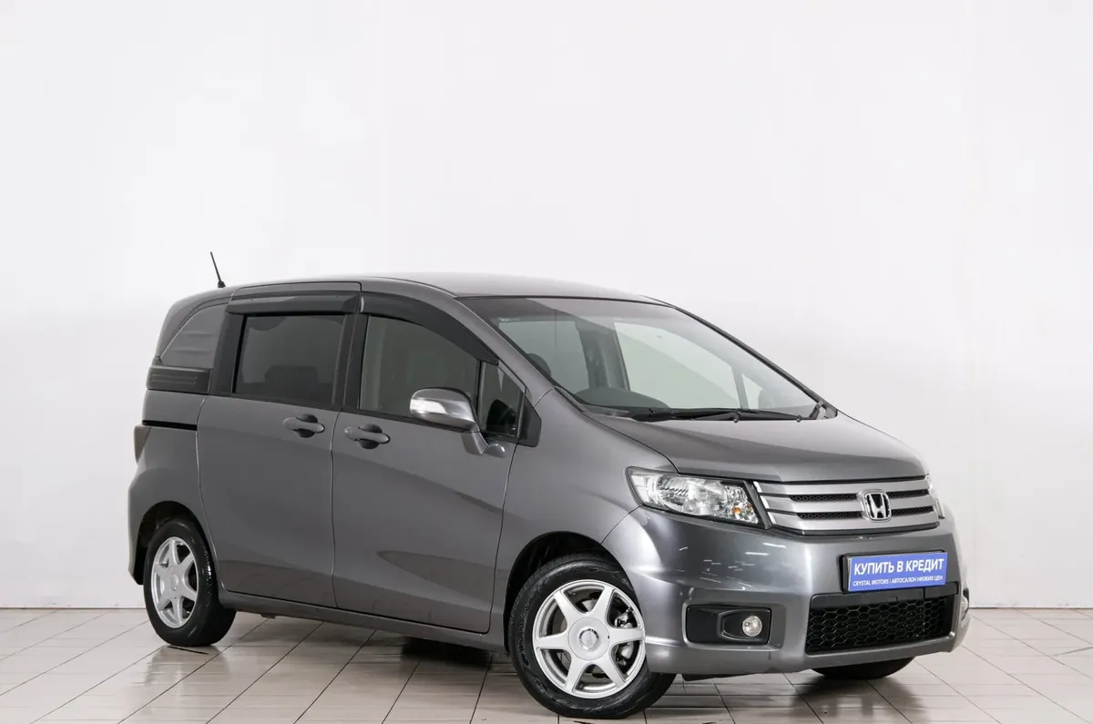 Минивэн Honda Freed 2012 года, 1099000 рублей, Красноярск