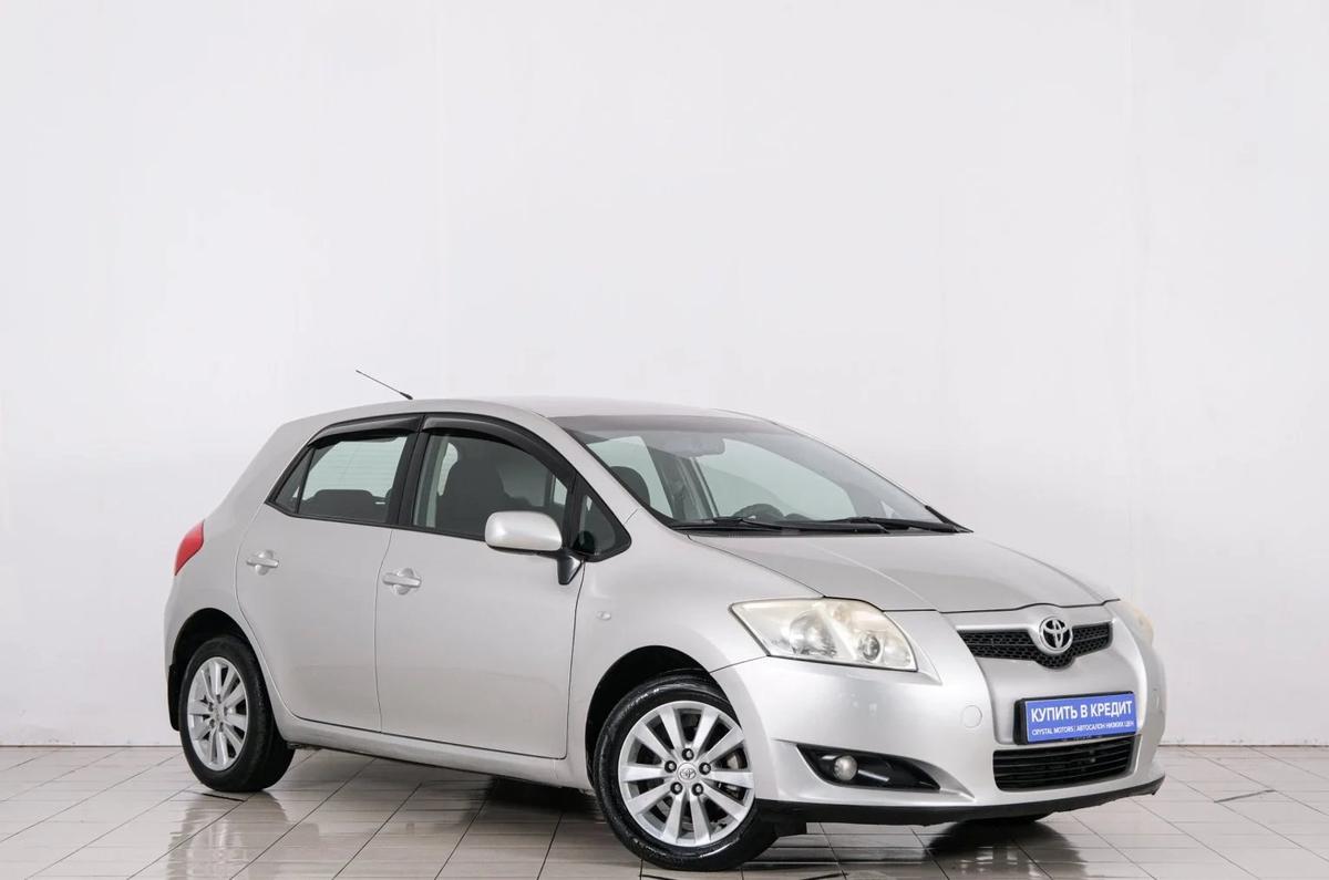 Хетчбэк Toyota Auris 2007 года, 729000 рублей, Красноярск