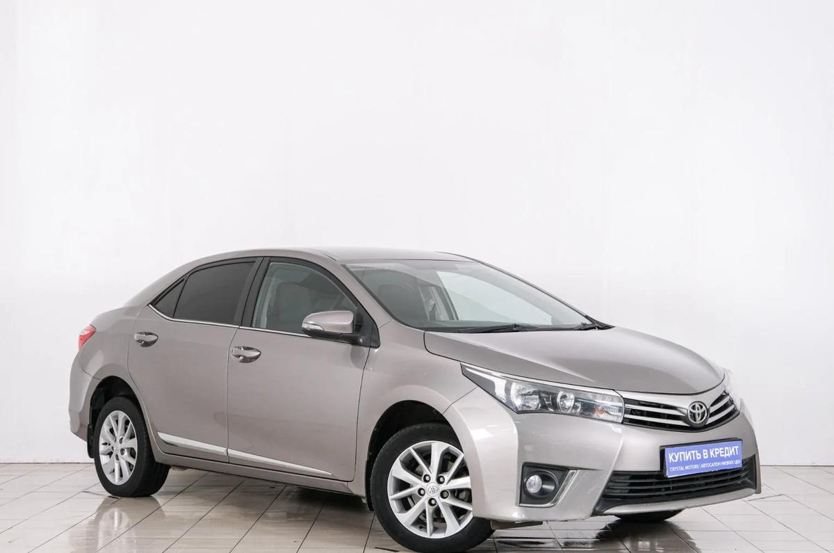 Седан Toyota Corolla 2013 года, 1349000 рублей, Красноярск