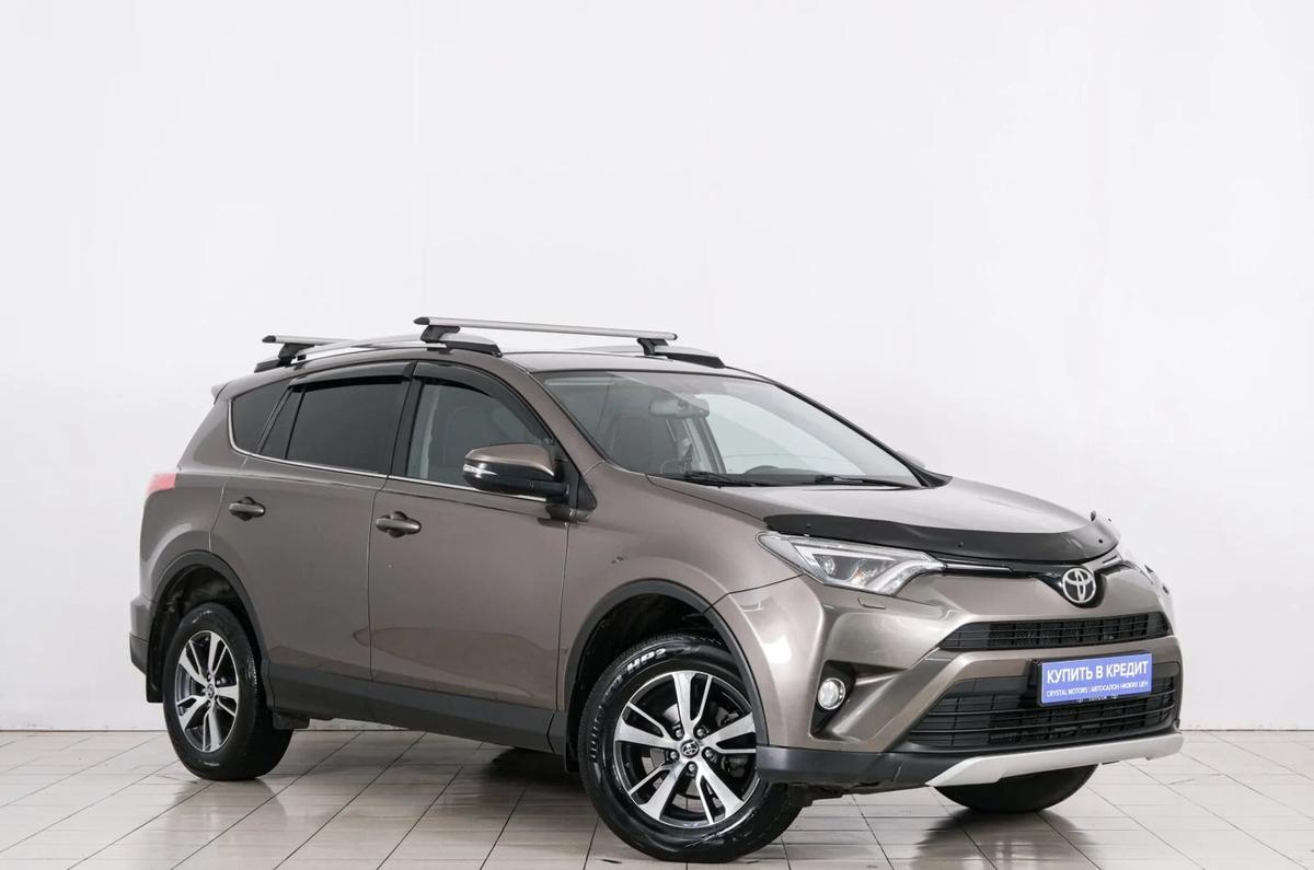 Внедорожник Toyota RAV4 2018 года, 2599000 рублей, Красноярск