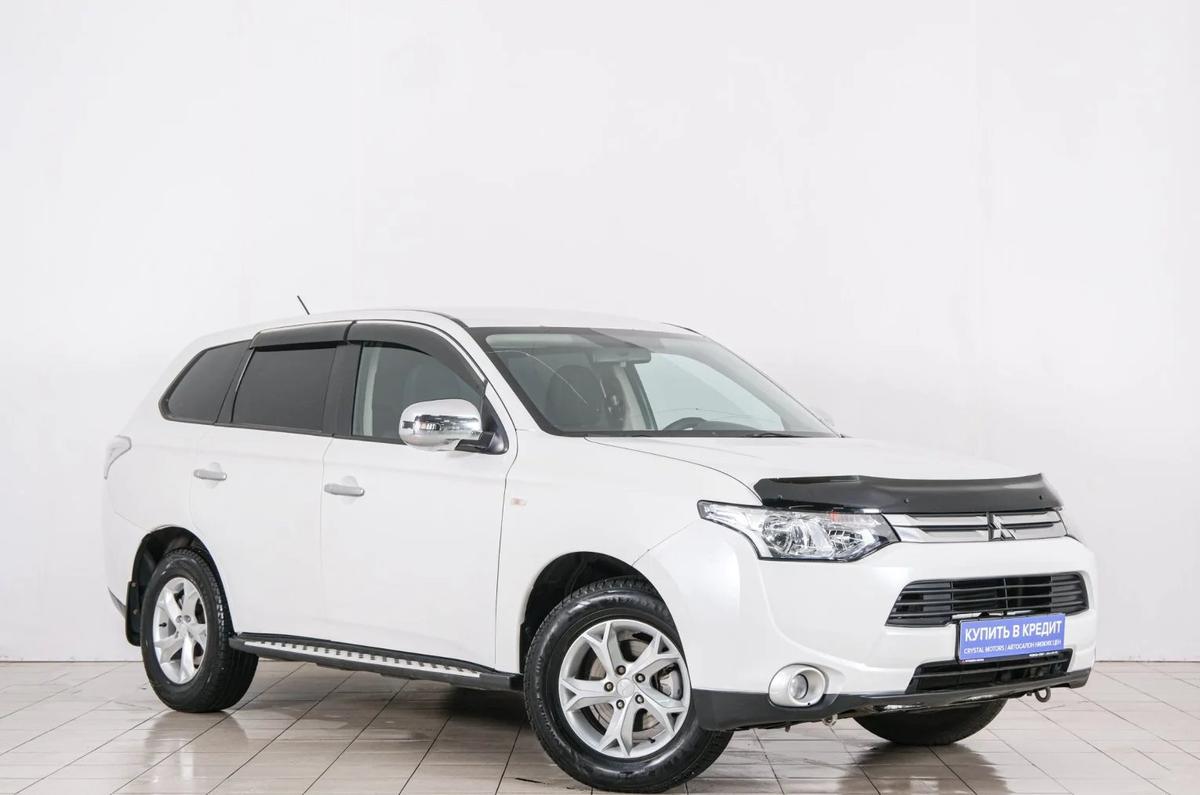 Внедорожник Mitsubishi Outlander 2014 года, 1529000 рублей, Красноярск