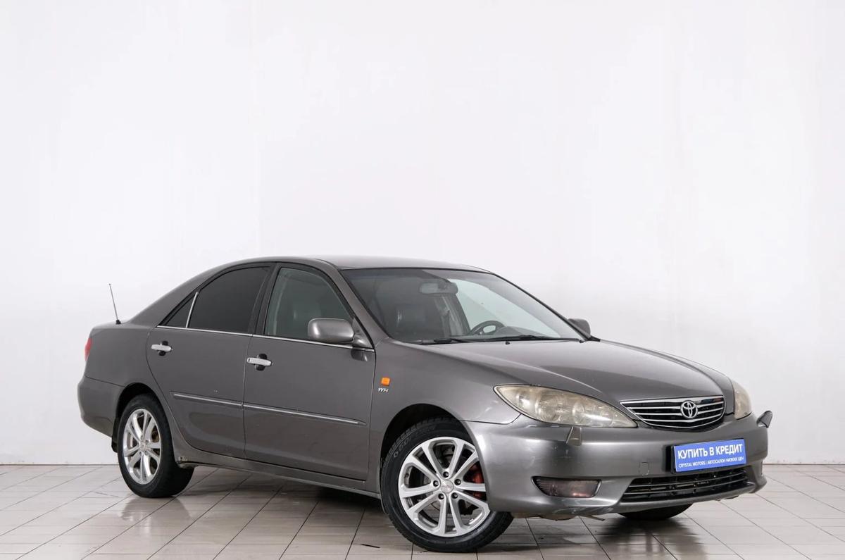 Седан Toyota Camry 2004 года, 899000 рублей, Красноярск