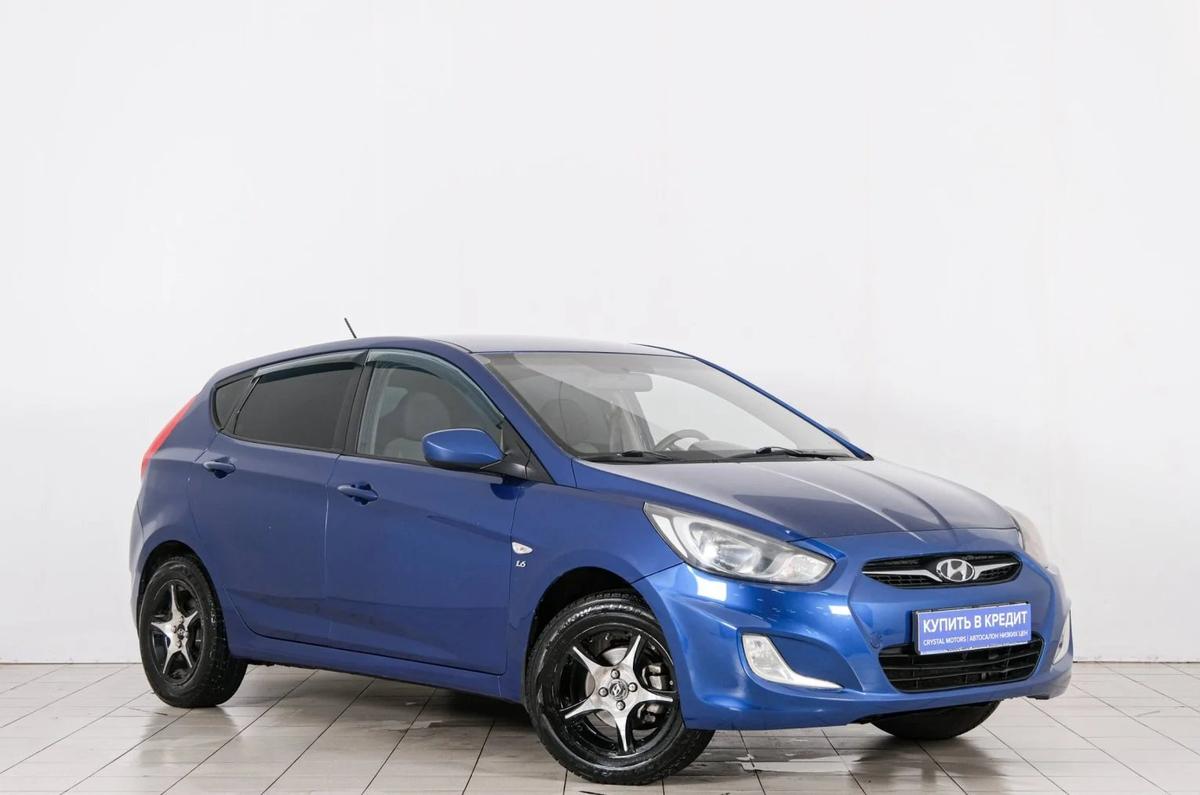 Хетчбэк Hyundai Solaris 2012 года, 799000 рублей, Красноярск
