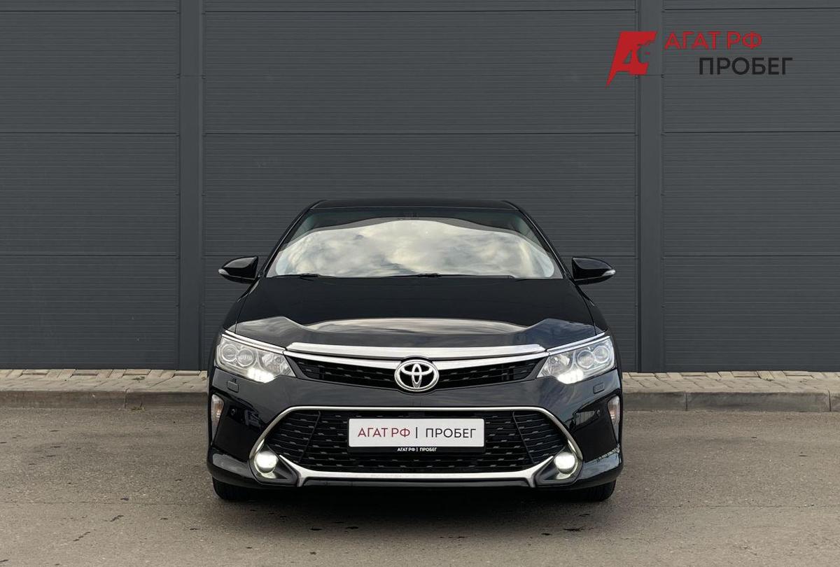 Седан Toyota Camry 2017 года, 1999000 рублей, Солонцы