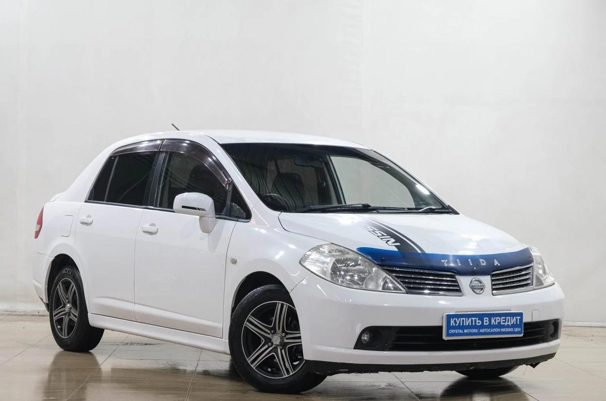 Седан Nissan Tiida Latio 2004 года, 499000 рублей, Новокузнецк