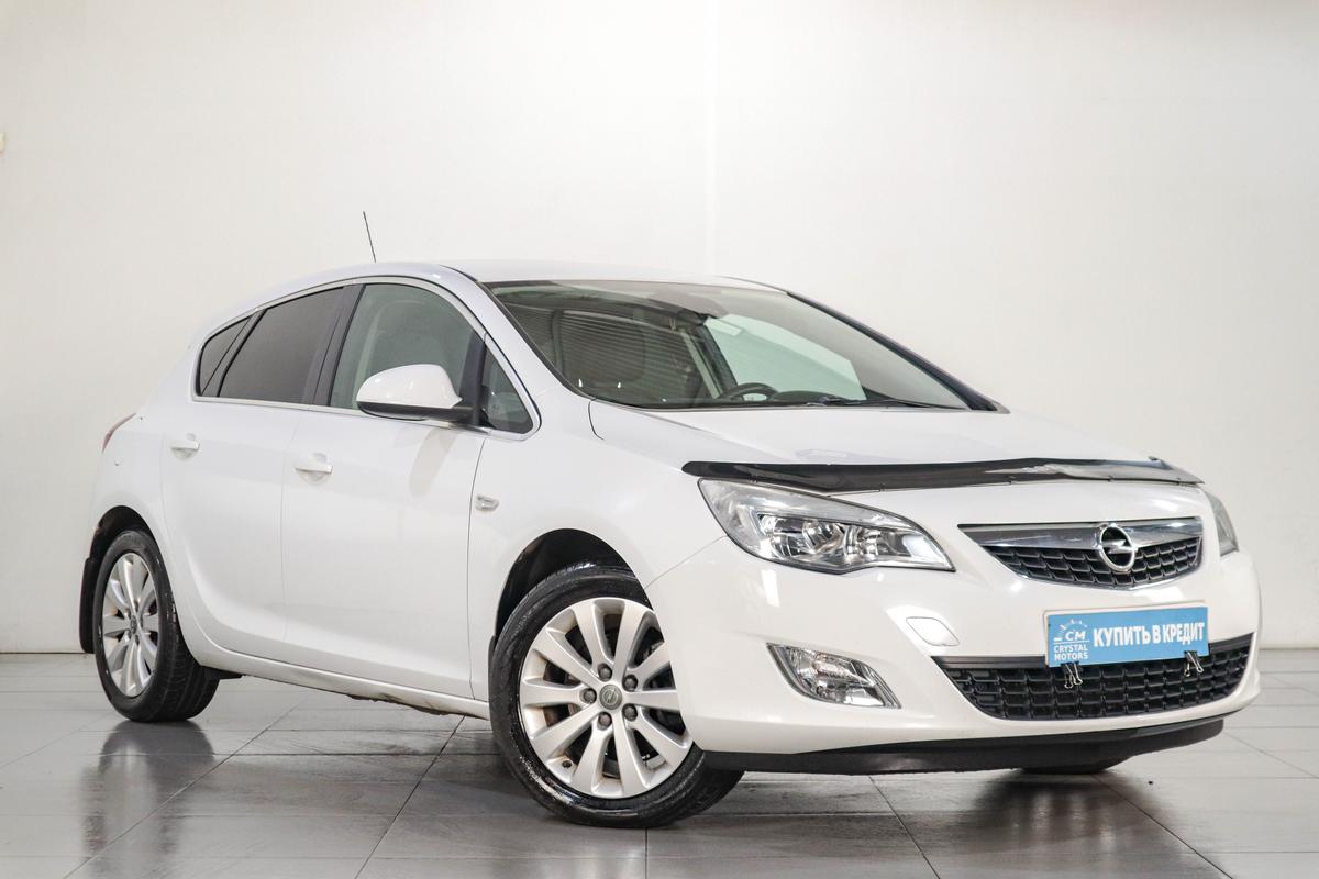 Хетчбэк Opel Astra 2011 года, 969000 рублей, Челябинск