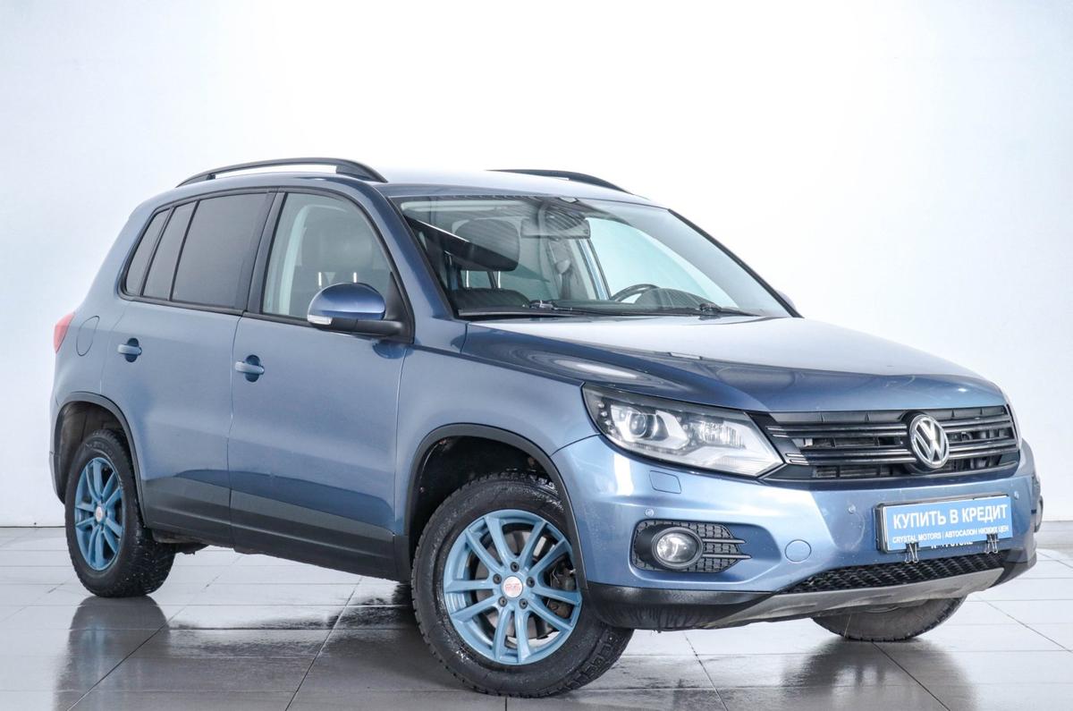 Внедорожник Volkswagen Tiguan 2011 года, 1329000 рублей, Челябинск