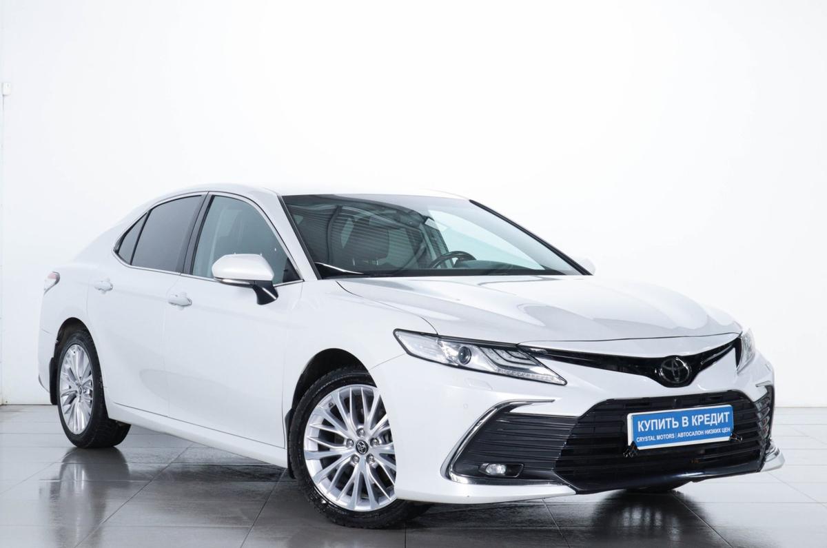 Седан Toyota Camry 2018 года, 2299000 рублей, Челябинск