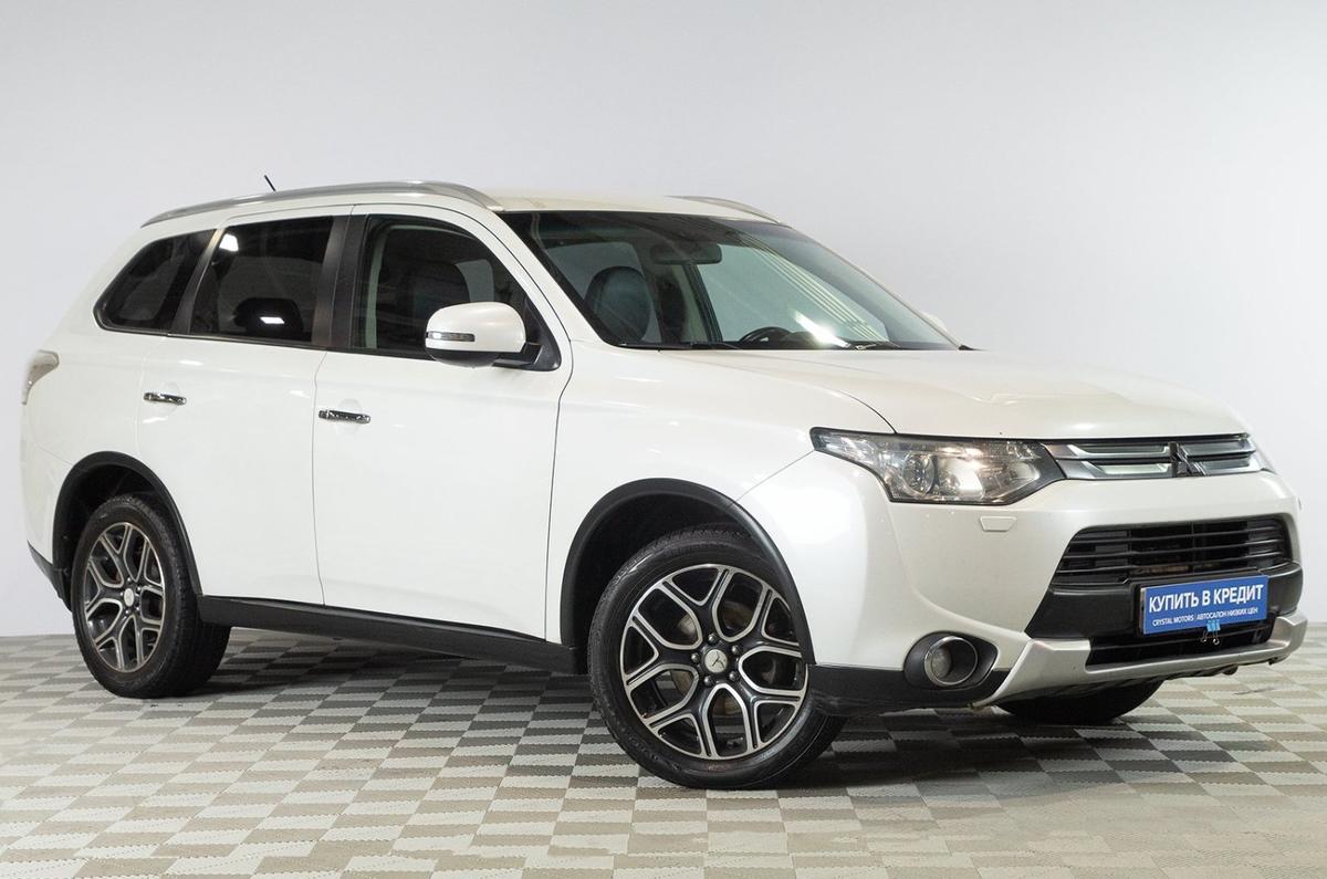 Внедорожник Mitsubishi Outlander 2014 года, 1679000 рублей, Челябинск