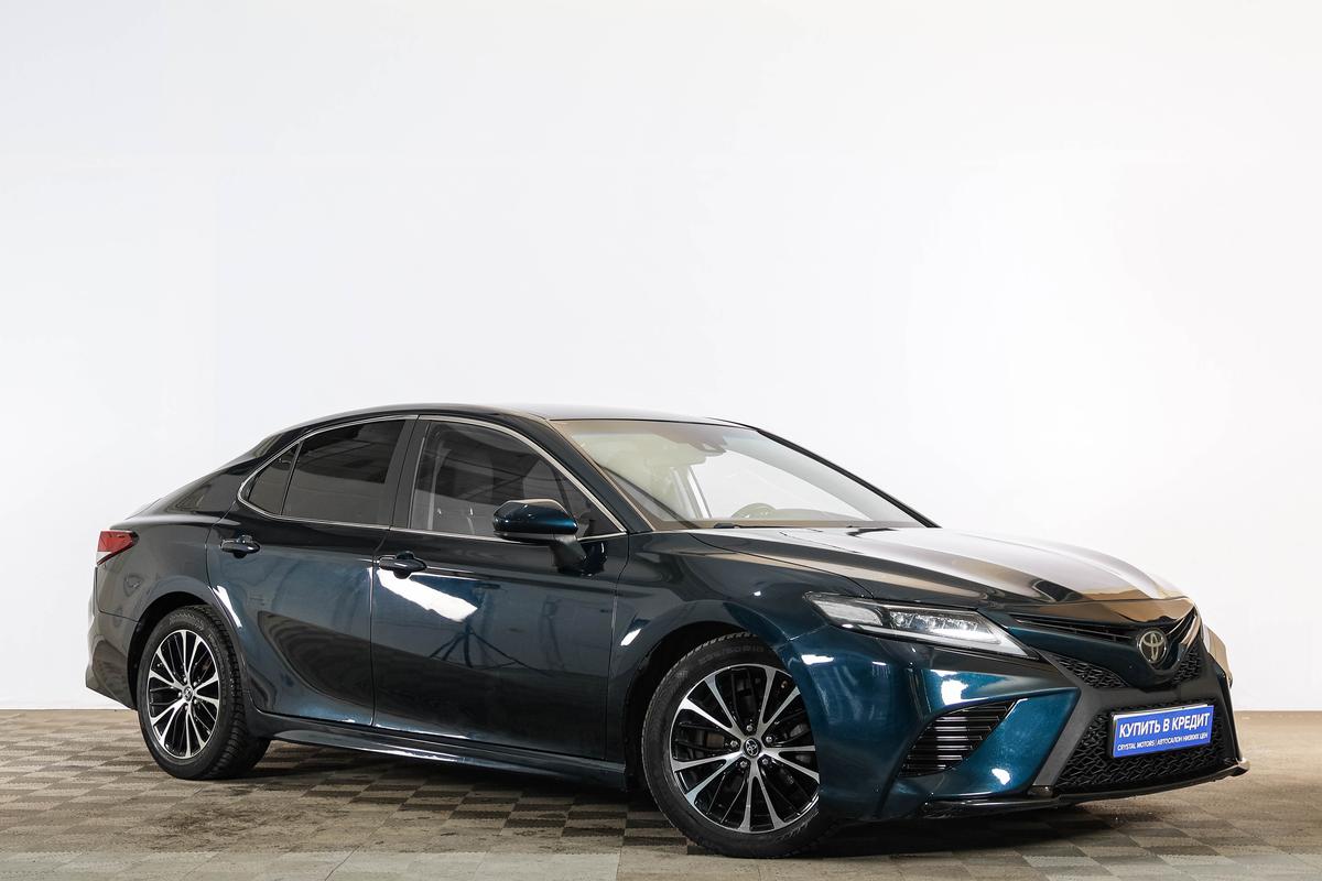 Седан Toyota Camry 2019 года, 2499000 рублей, Тюмень