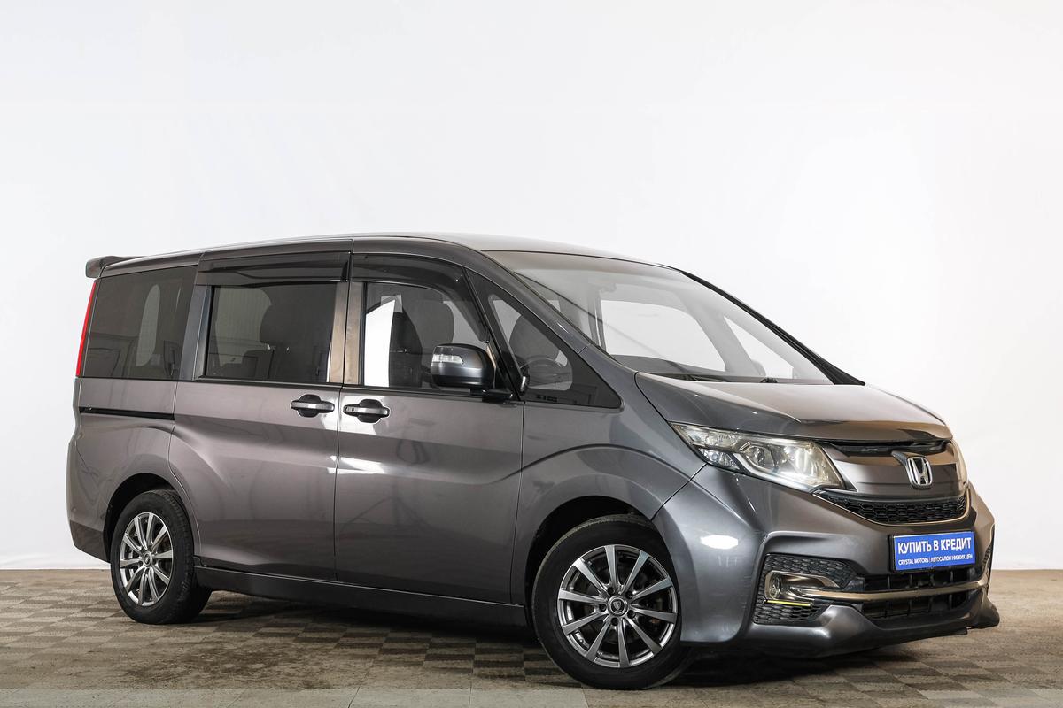 Минивэн Honda Stepwgn Spada 2015 года, 1499000 рублей, Тюмень