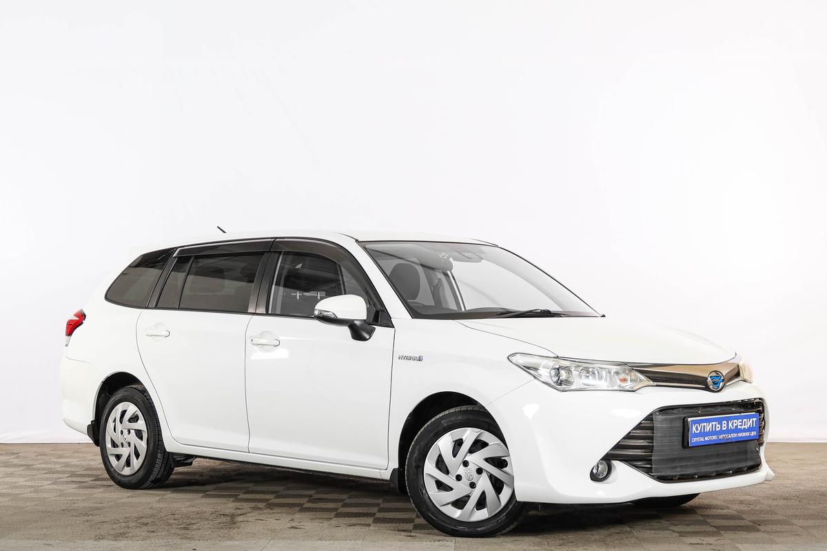 Универсал Toyota Corolla Fielder 2017 года, 1429000 рублей, Тюмень
