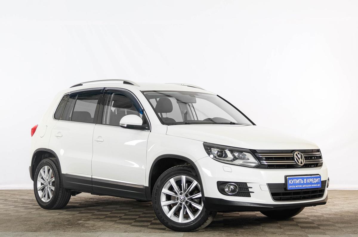 Внедорожник Volkswagen Tiguan 2013 года, 1349000 рублей, Тюмень