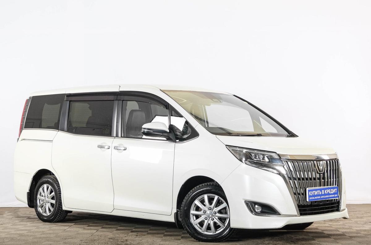Минивэн Toyota Esquire 2017 года, 2399000 рублей, Тюмень