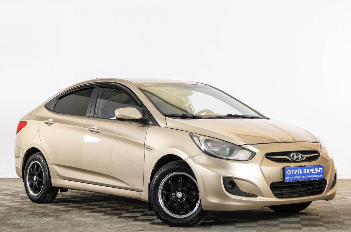 Седан Hyundai Solaris 2012 года, 869000 рублей, Тюмень