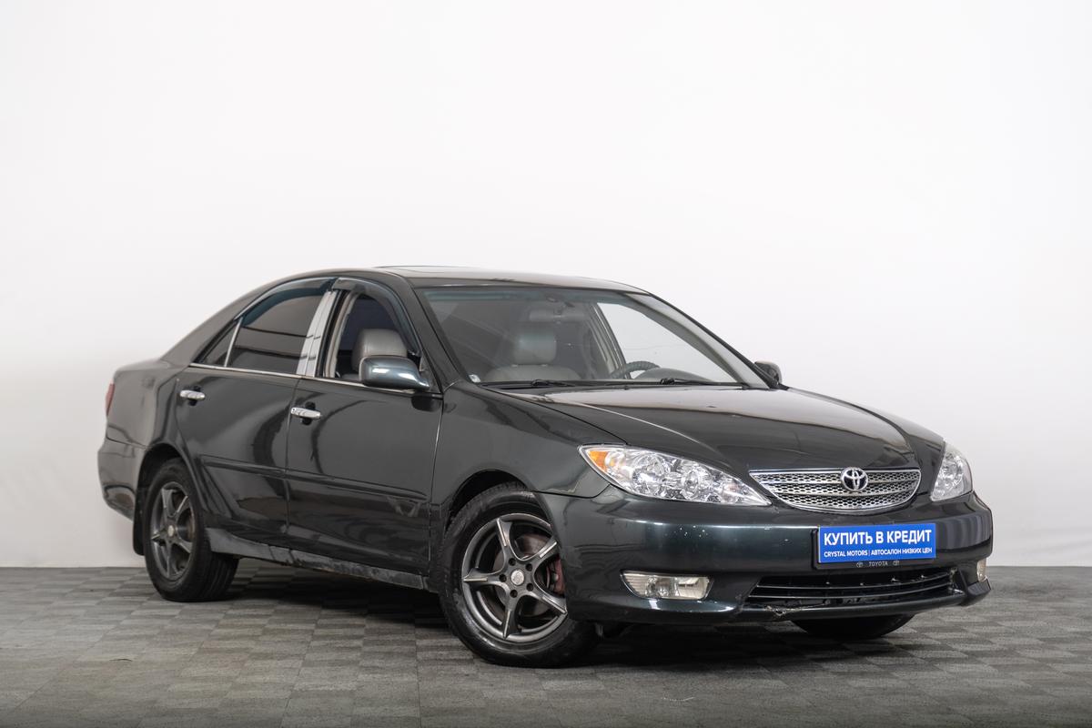 Седан Toyota Camry 2002 года, 719000 рублей, Томск