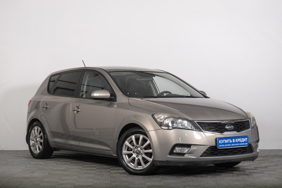 Хетчбэк Kia Ceed 2010 года, 829000 рублей, Томск