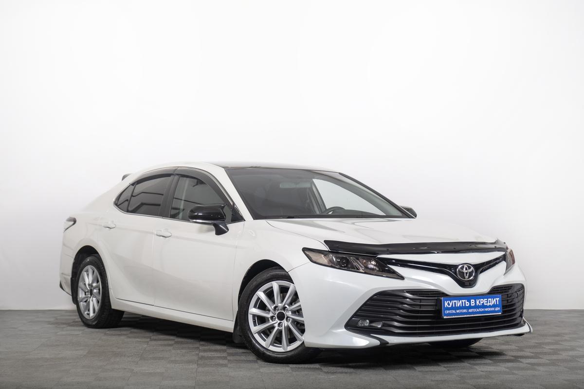 Седан Toyota Camry 2020 года, 2499000 рублей, Томск