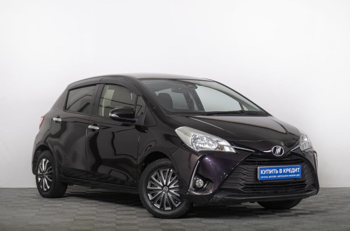Хетчбэк Toyota Vitz 2018 года, 1029000 рублей, Томск