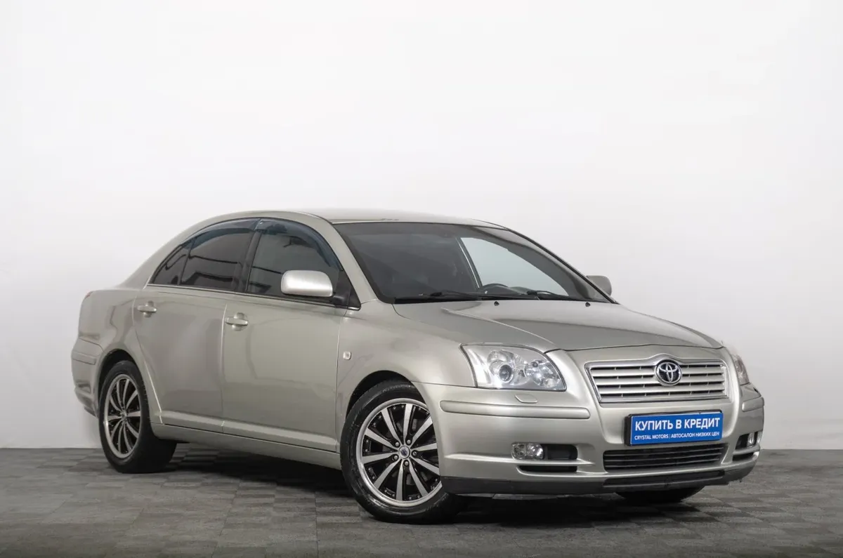 Седан Toyota Avensis 2005 года, 949000 рублей, Томск