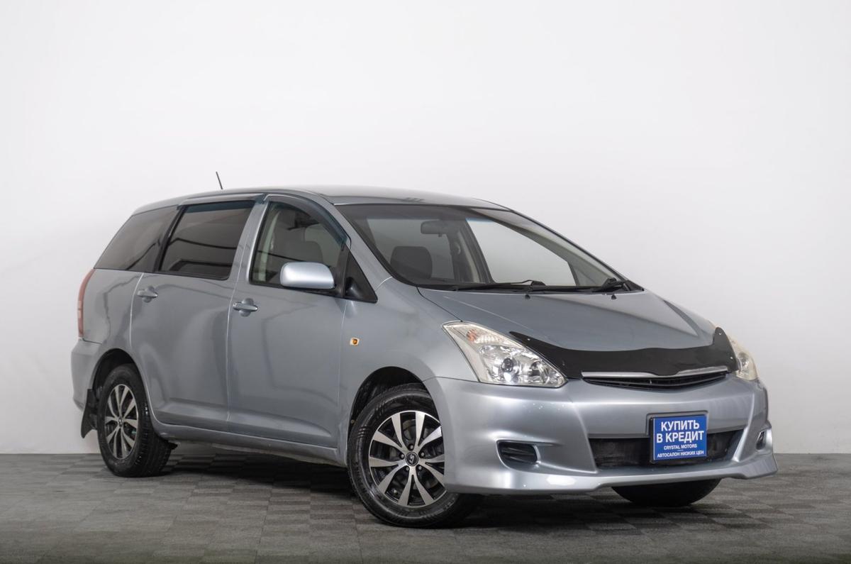 Минивэн Toyota Wish 2005 года, 699000 рублей, Томск