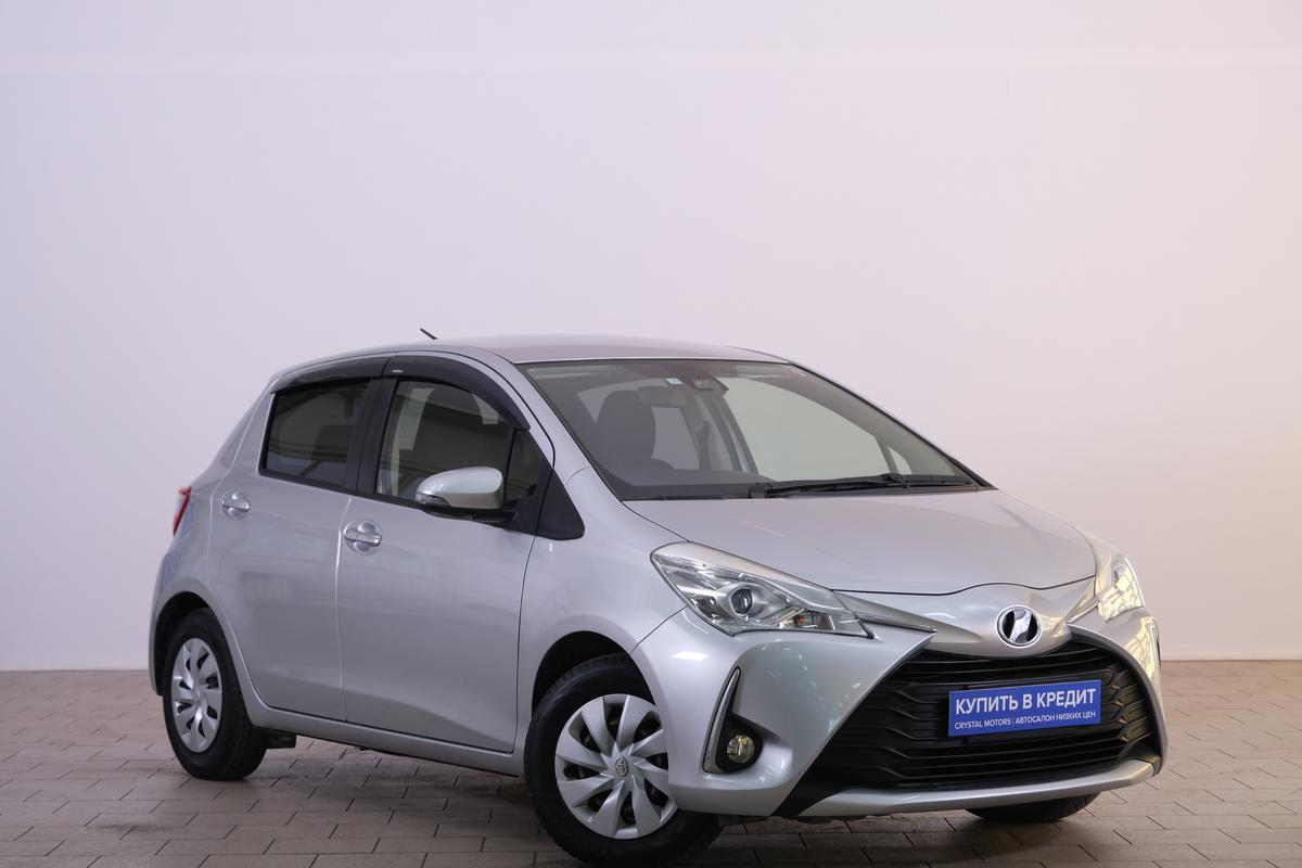 Хетчбэк Toyota Vitz 2019 года, 1109000 рублей, Омск