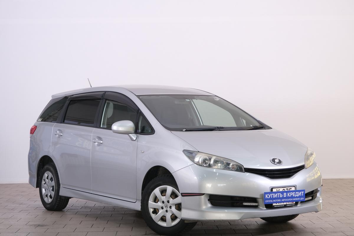 Минивэн Toyota Wish 2011 года, 1089000 рублей, Омск