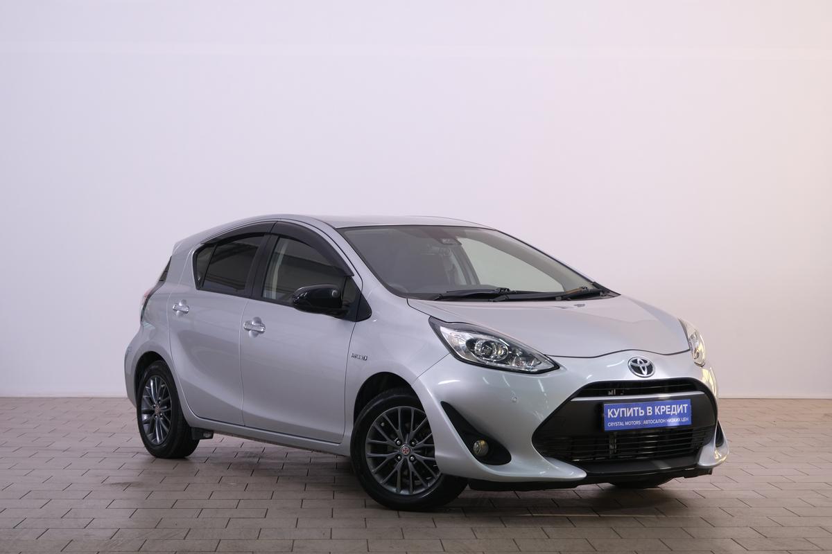 Хетчбэк Toyota Aqua 2018 года, 1119000 рублей, Омск