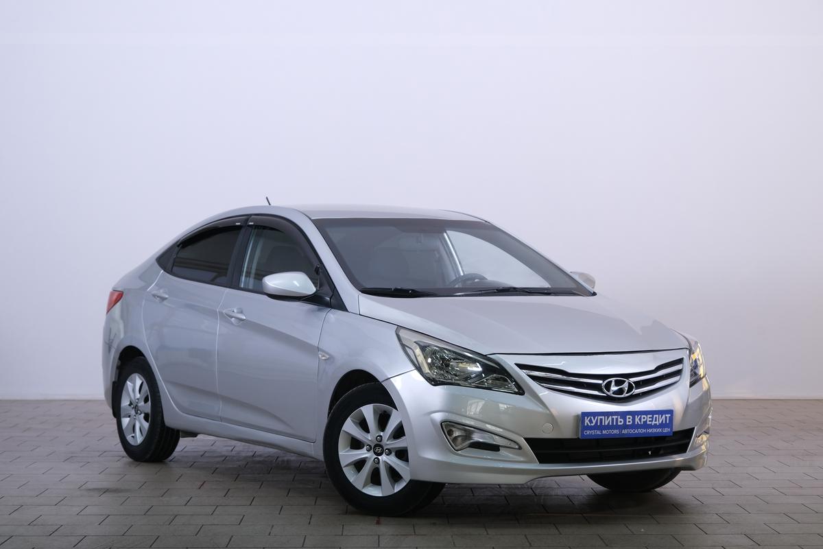 Седан Hyundai Solaris 2016 года, 989000 рублей, Омск