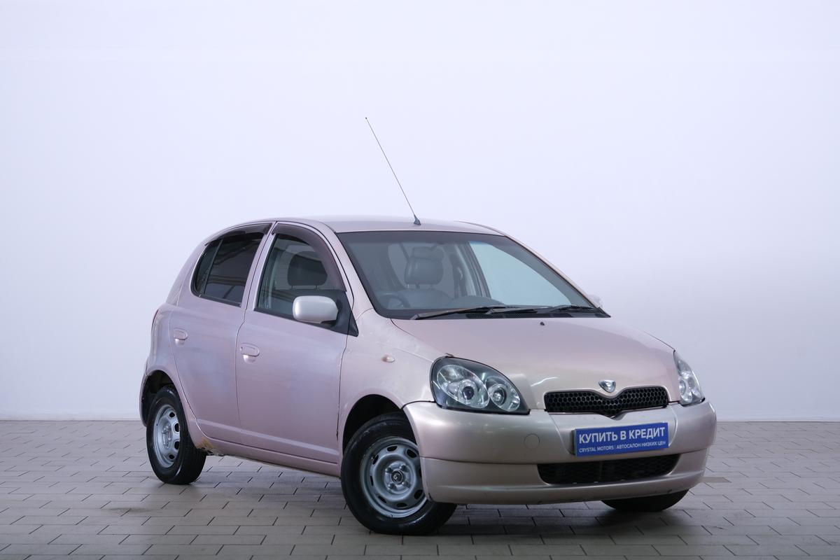 Хетчбэк Toyota Vitz 2000 года, 319000 рублей, Омск