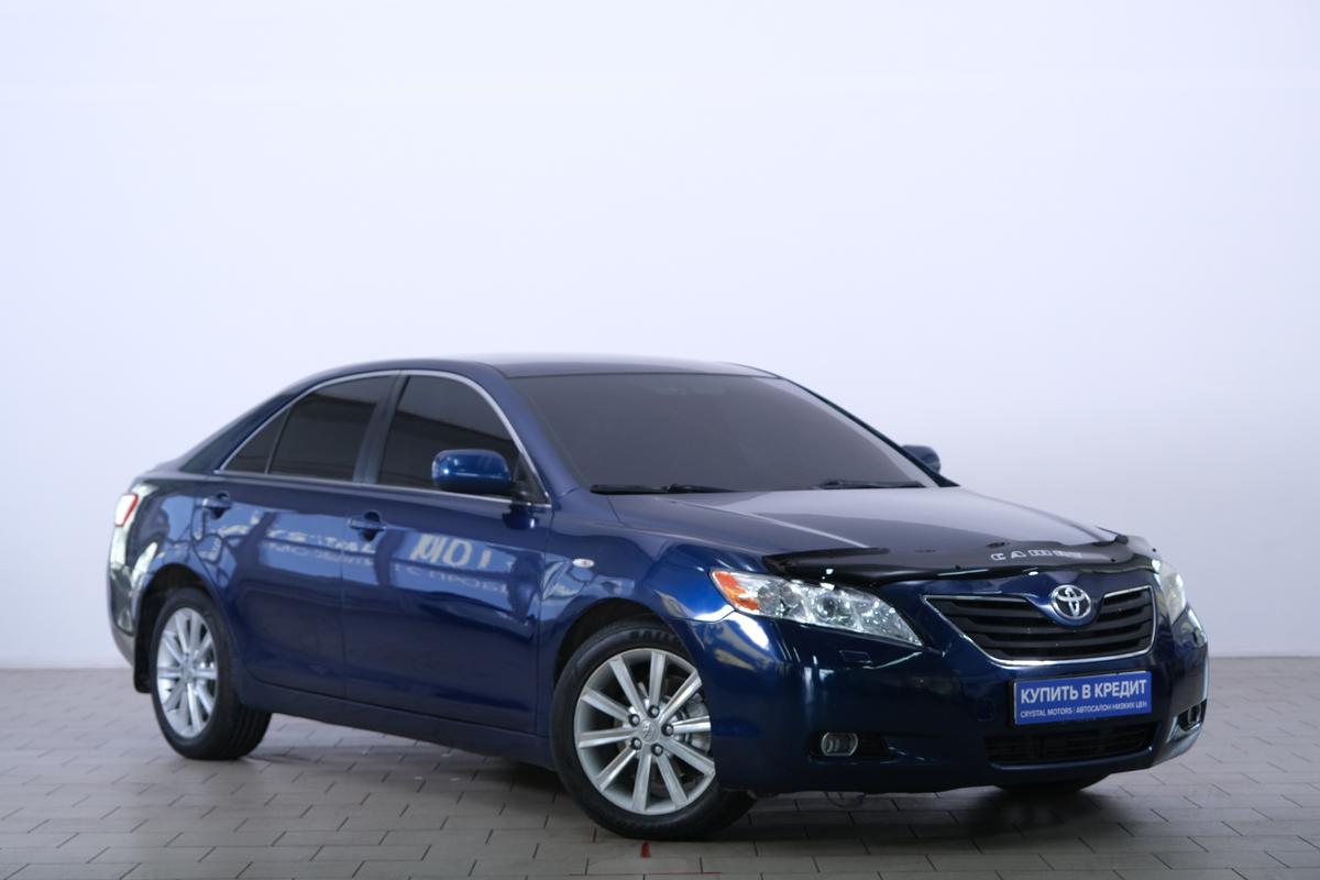 Седан Toyota Camry 2007 года, 899000 рублей, Омск