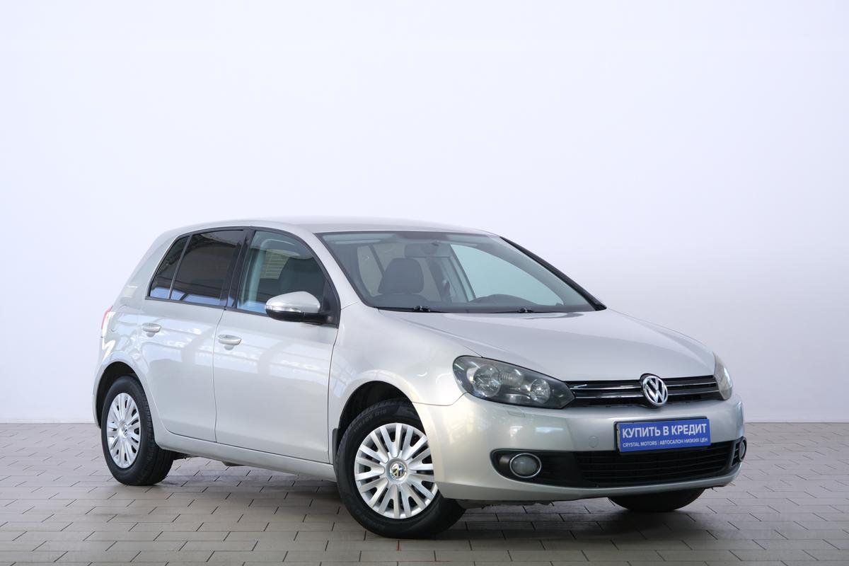 Хетчбэк Volkswagen Golf 2009 года, 669000 рублей, Омск