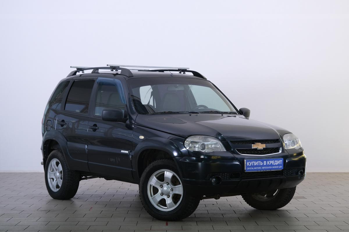 Внедорожник Chevrolet Niva 2011 года, 529000 рублей, Омск