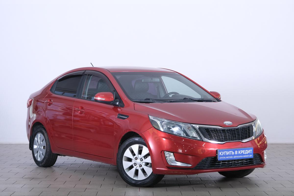 Хетчбэк Kia Rio 2013 года, 619000 рублей, Омск