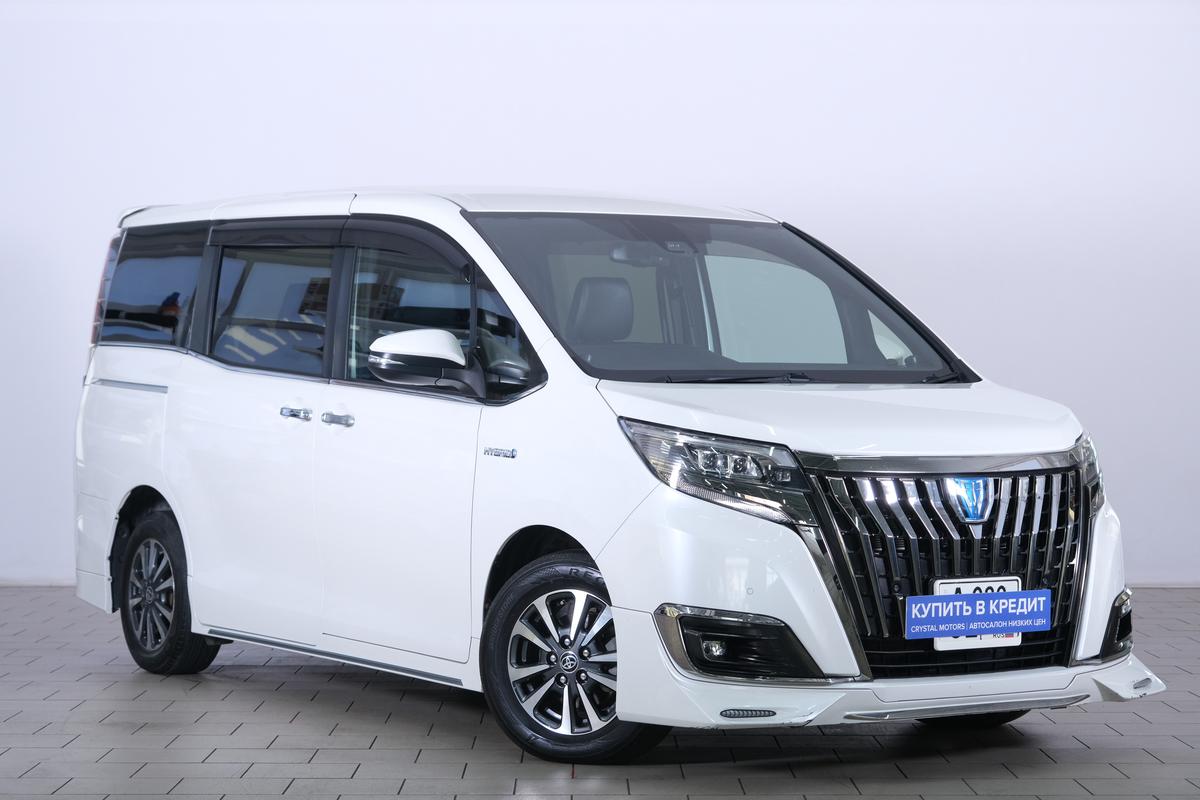 Минивэн Toyota Esquire 2019 года, 2499000 рублей, Омск