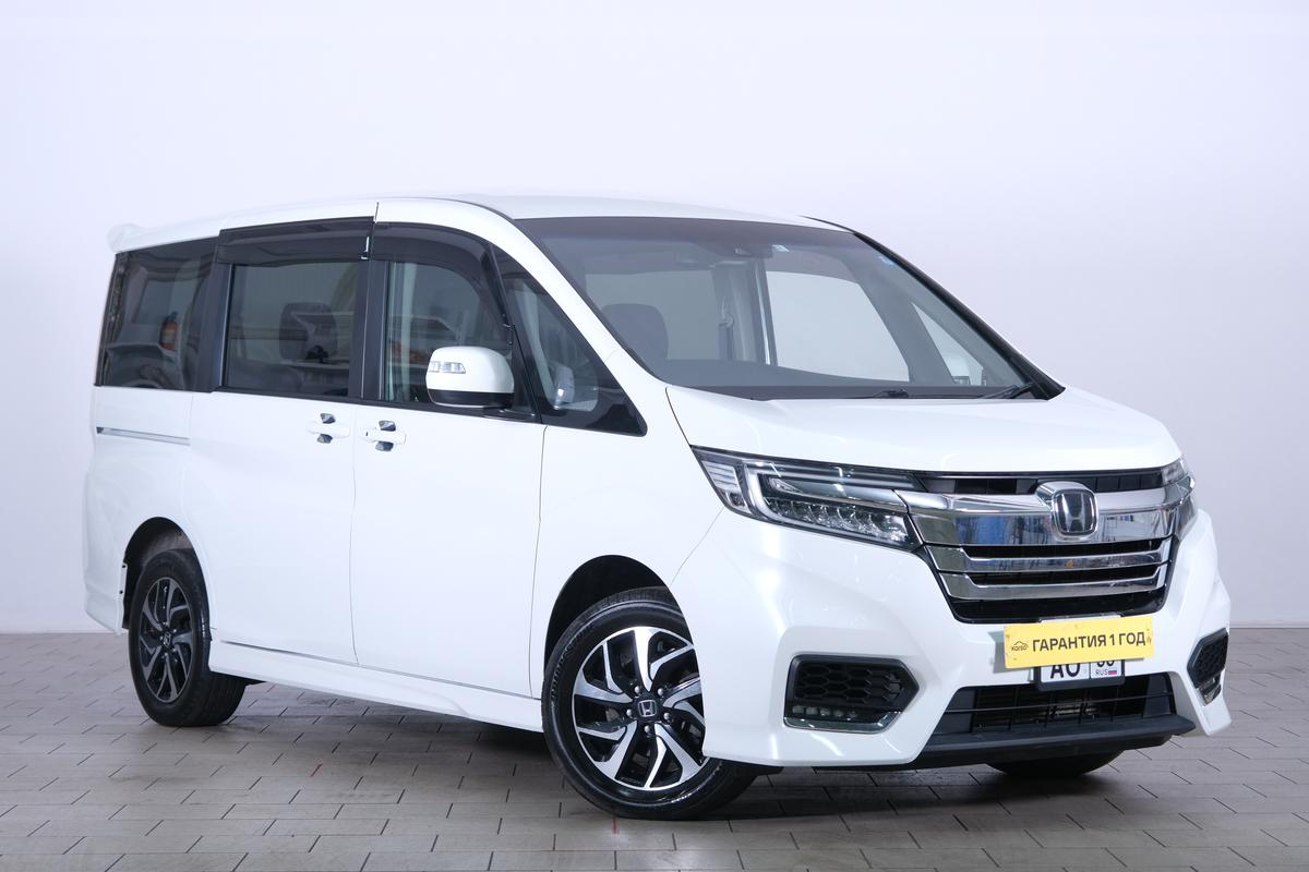 Минивэн Honda Stepwgn Spada 2018 года, 2289000 рублей, Омск