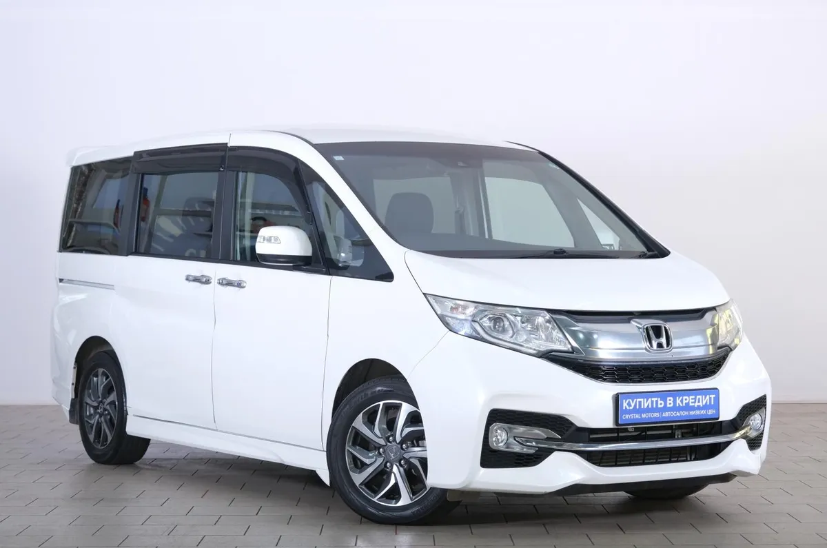 Минивэн Honda Stepwgn Spada 2015 года, 1889000 рублей, Омск