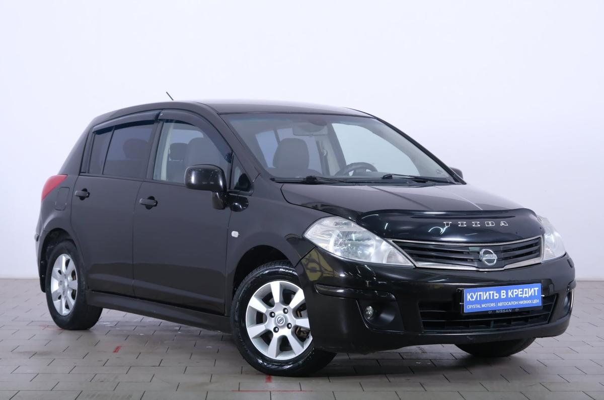 Хетчбэк Nissan Tiida 2010 года, 679000 рублей, Омск